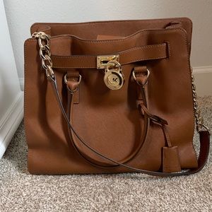 Michael Kors Hamilton Medium Lock & Key